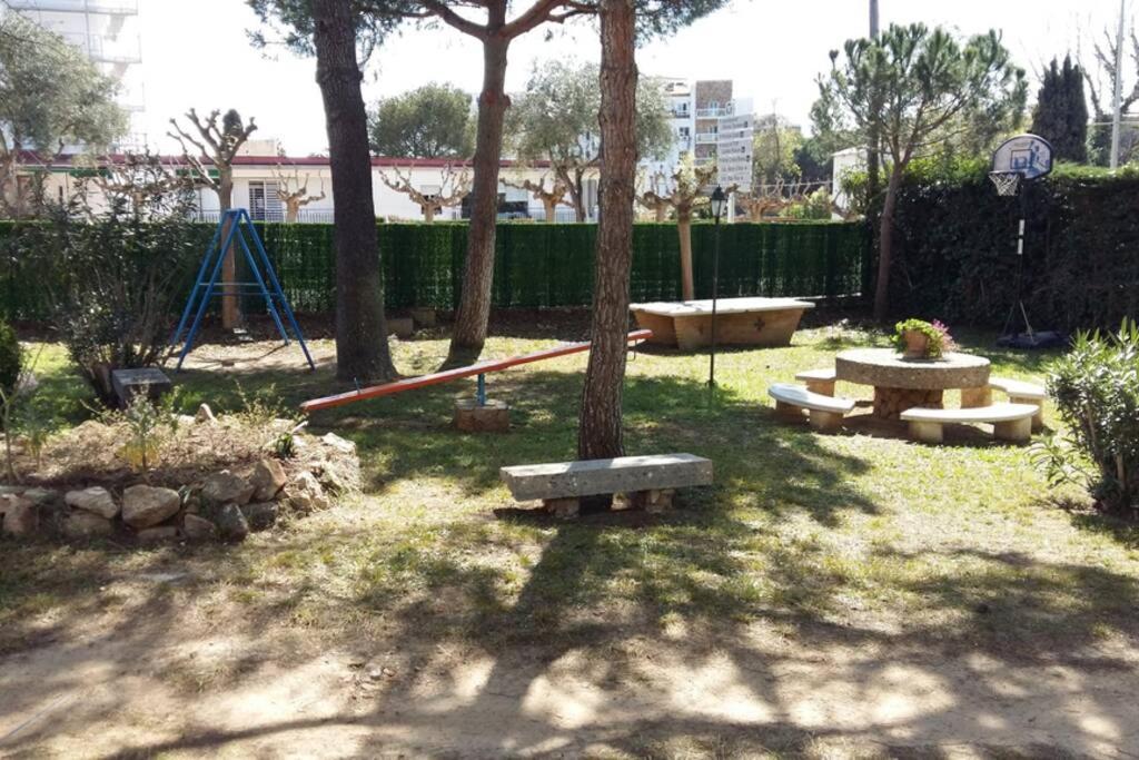 Apartamento Al Lado De La Playa Con Parking Y Jardin Platja d'Aro Dış mekan fotoğraf